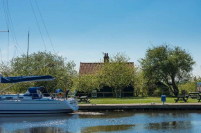 Navigation Cottage on the Historic Sea Lock overlooking the Nature Reserve